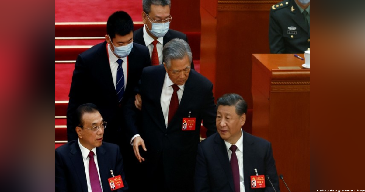 Former Chinese president Hu Jintao mysteriously escorted out in front of Xi Jinping